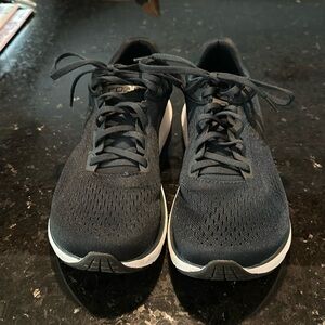 Topo Phantom 3 size 9 Men’s Blue sneakers